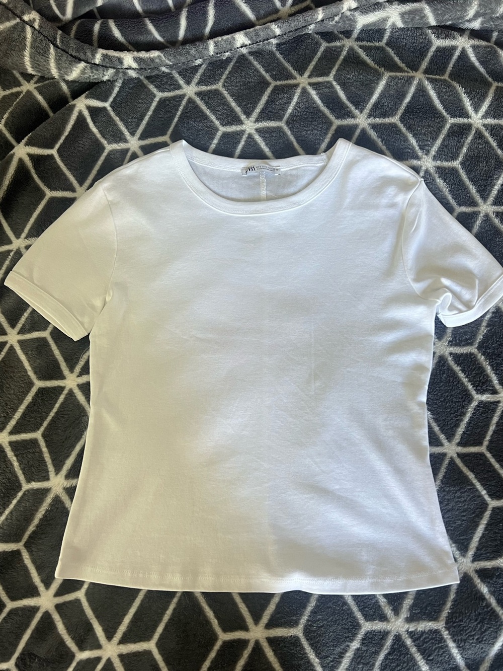 Zara White Short Sleeved Shirt (size: L)